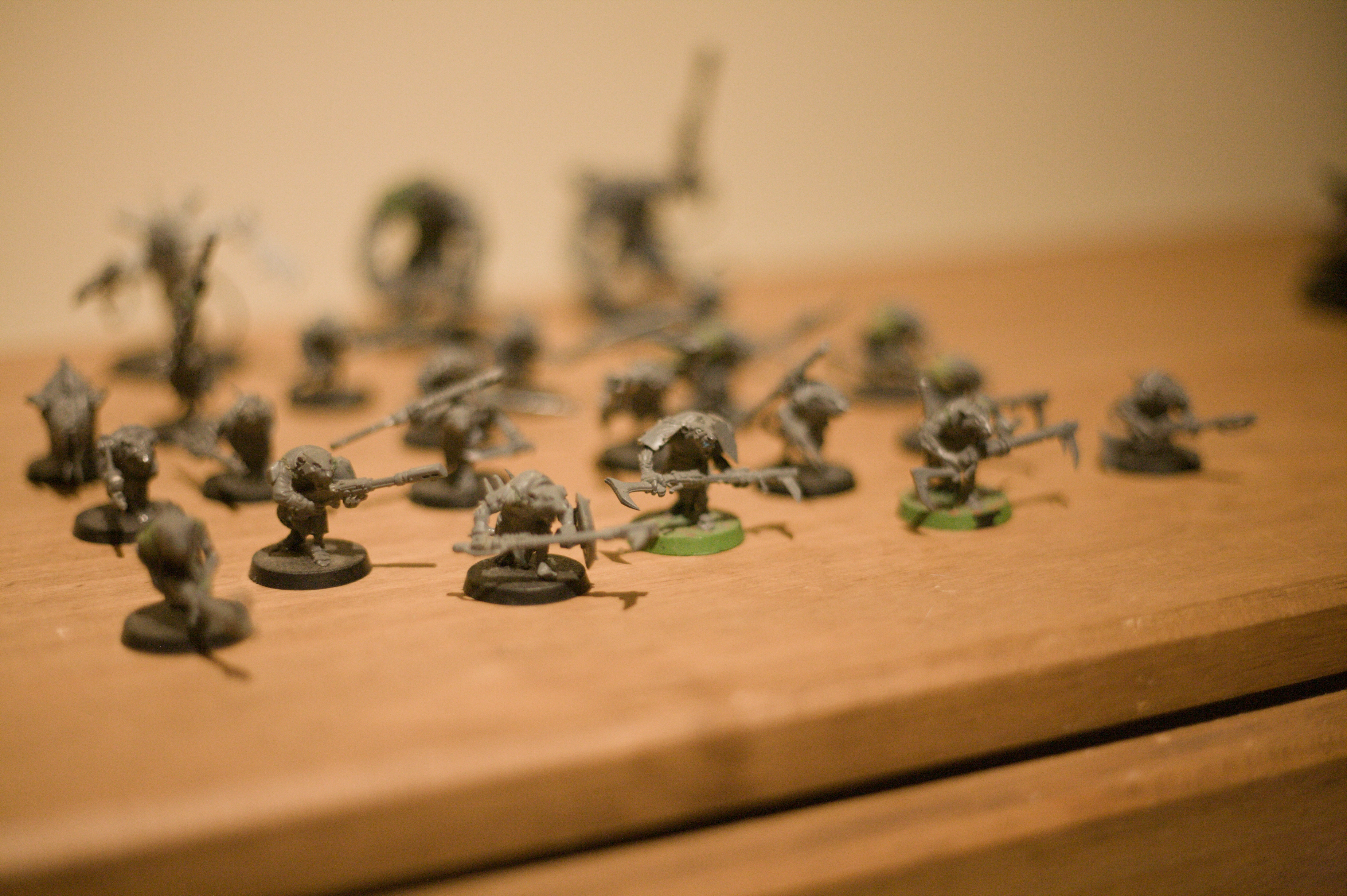 The front line of the rat men at an angle.