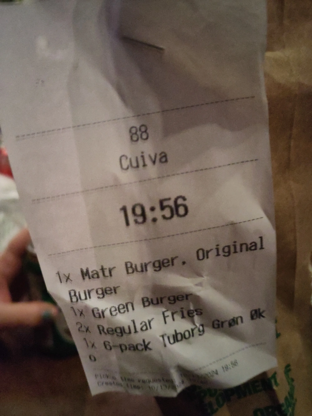 A receipt reading “Cuiva”.